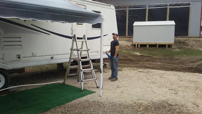 Country Home Community Picture 1