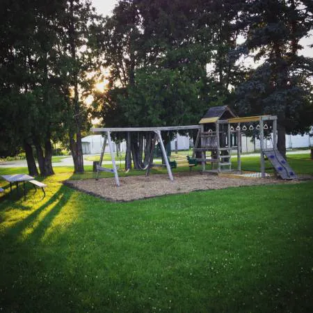 Country Home Community Picture 4