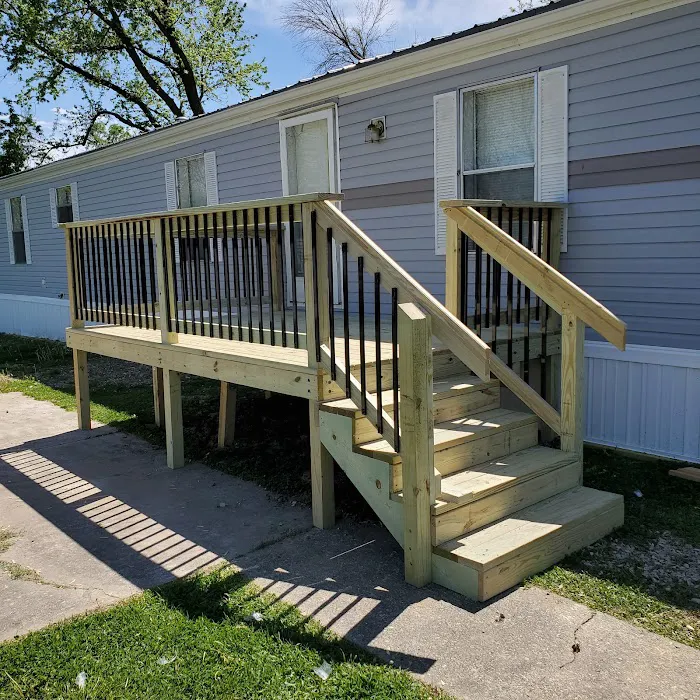 Colonial Terrace Picture 3