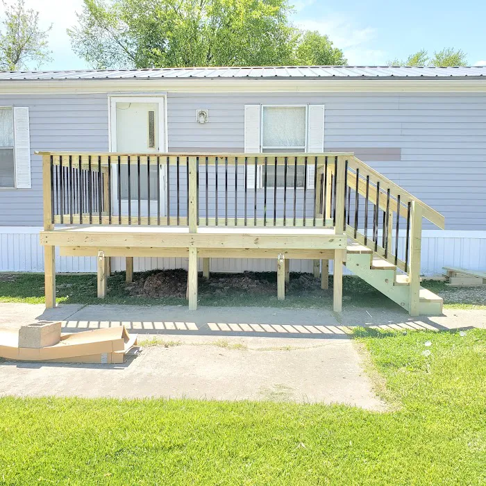 Colonial Terrace Picture 10