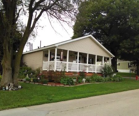 Wheel Estates Mobile Home Park and Self Storage