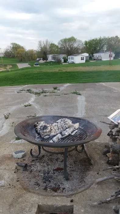 Wheel Estates Mobile Home Park and Self Storage Picture 9