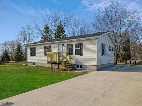 Wheel Estates Mobile Home Park and Self Storage Picture 5