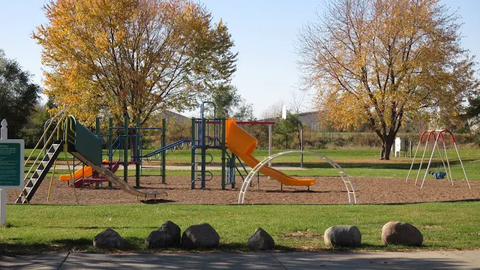 Autumn Ridge Picture 3