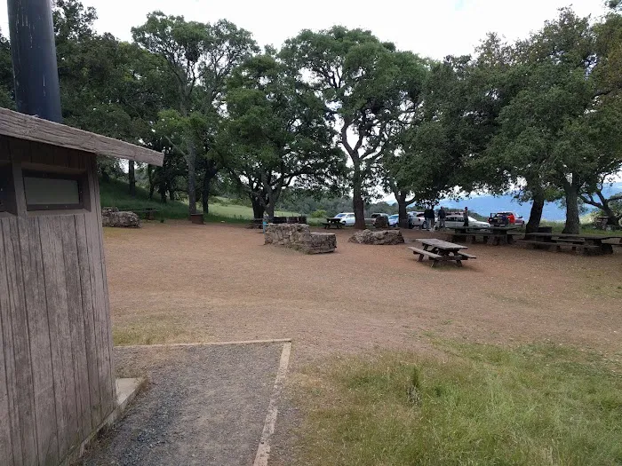 Barbecue Terrace Group Camp Picture 3