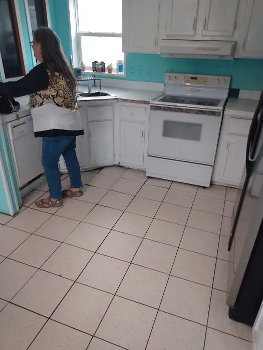 Indianola Estates Picture 2