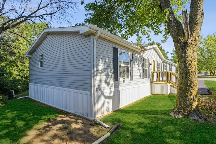 Val-Vista Estates Picture 8