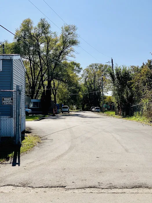 Radio City Mobile Home Park Picture 9