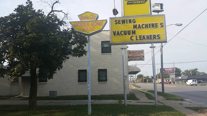 Radio City Mobile Home Park Picture 8