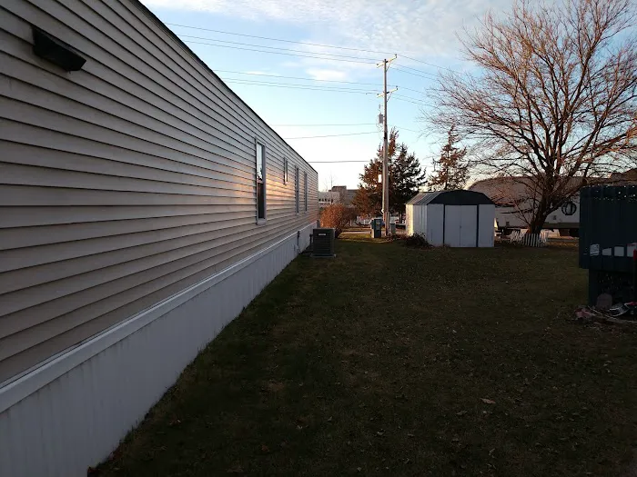 Old Orchard Mobile Home Park Picture 6