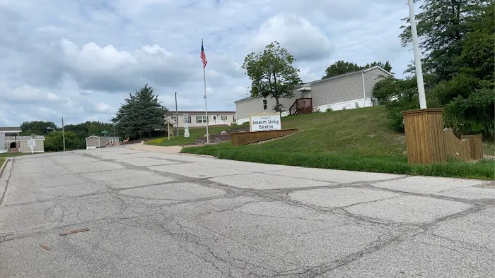 Leisure Living Picture 1