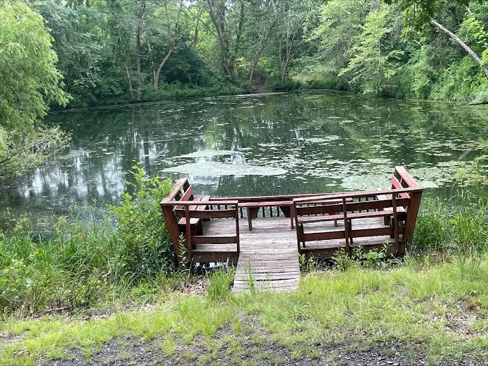 Leisure Living Picture 6