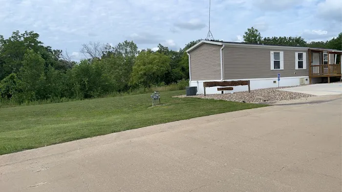 Leisure Living Picture 9