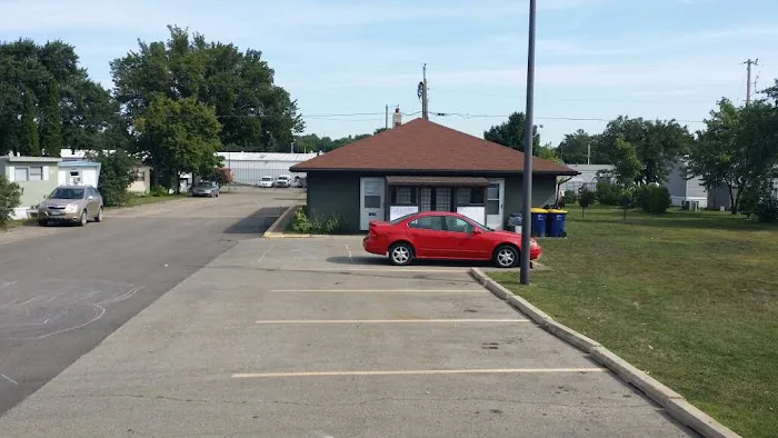 Knollwood Court Mobile Home Park Picture 7