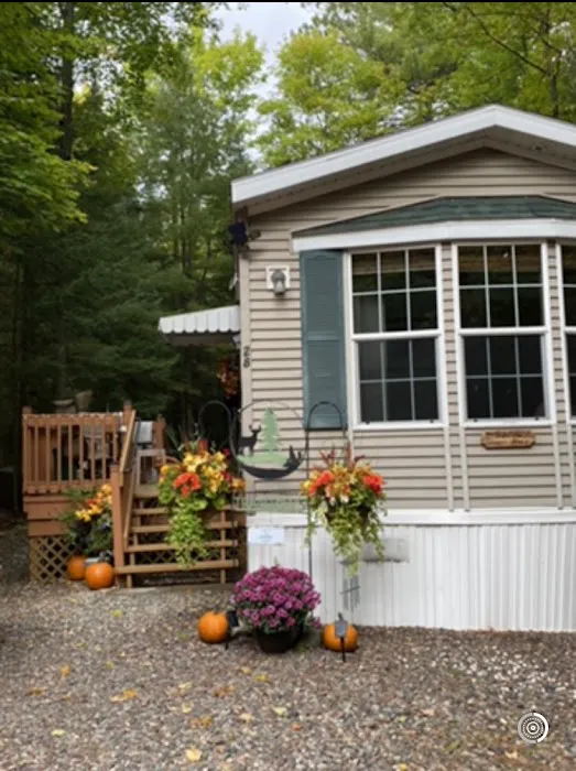 Dunham's Seasonal Mobile Home Park Picture 2