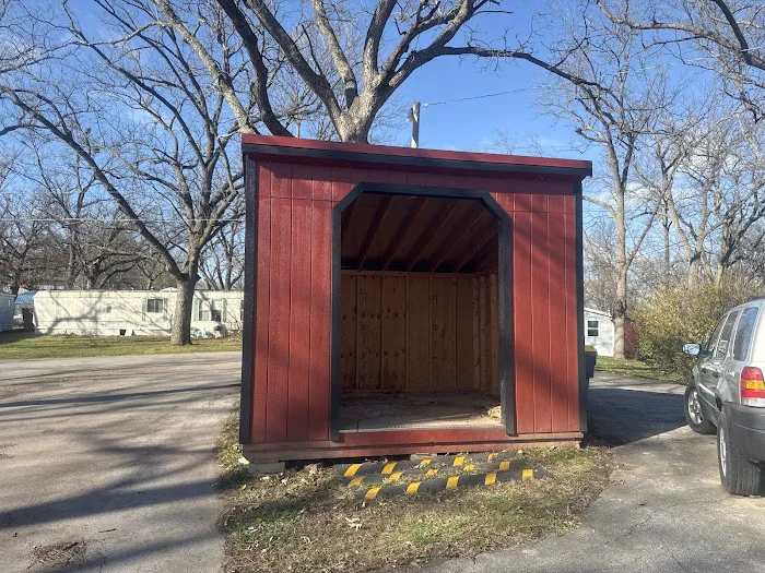 Prairie Village Mobile Home Community Picture 7