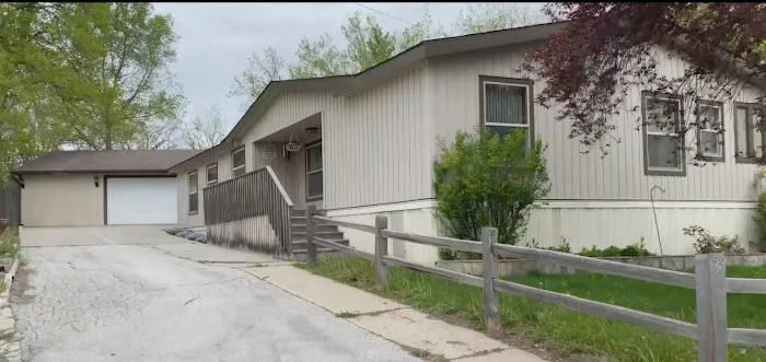 Prairie Village Mobile Home Community Picture 6