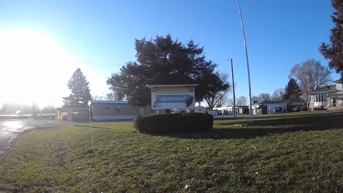 Golden Arrow Mobile Home Park Picture 2