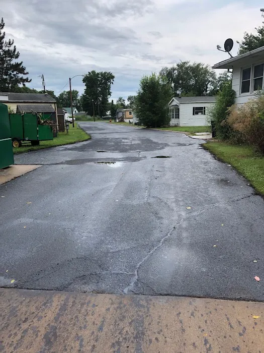 Golden Arrow Mobile Home Park Picture 4