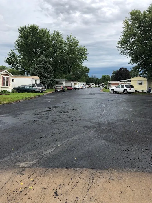 Golden Arrow Mobile Home Park Picture 6