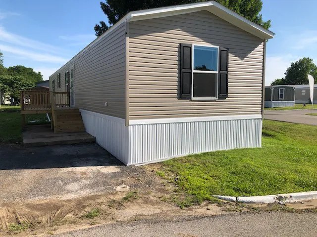 Lakeside Estates RV & Mobile Picture 5