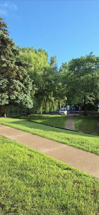 Cottage Grove Picture 6