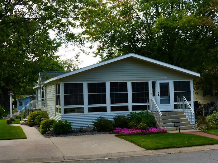 Skyline Village Manufactured Home Community Picture 5