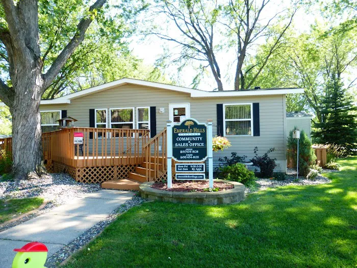 Emerald Hills Village Manufactured Home Community Picture 10