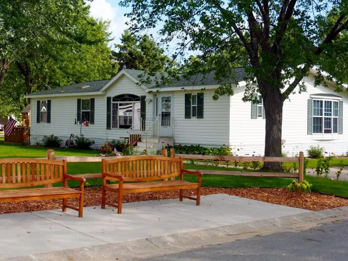 Emerald Hills Village Manufactured Home Community Picture 8