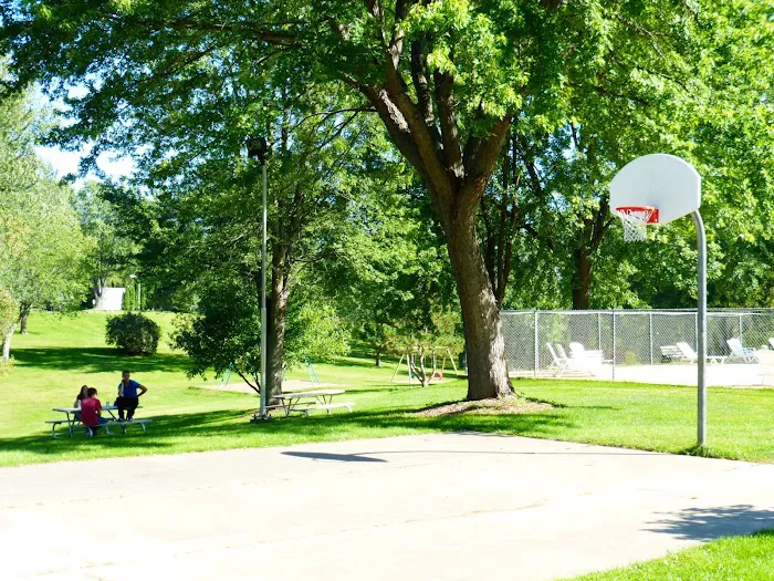 Emerald Hills Village Manufactured Home Community Picture 7