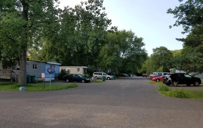 St. Croix Meadows Mobile Home Community Picture 7