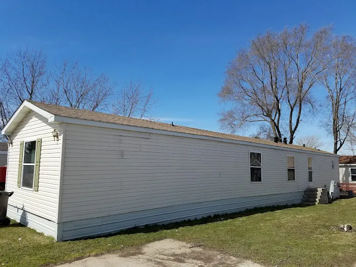 Hillcrest Mobile Home Park Picture 1