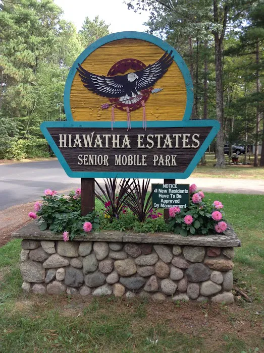 Hiawatha Mobile Home Estates Picture 9