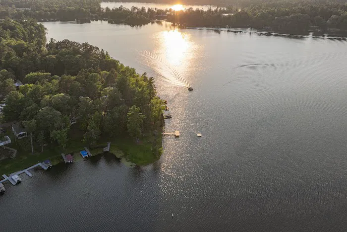 Lakefront RV Park Picture 9
