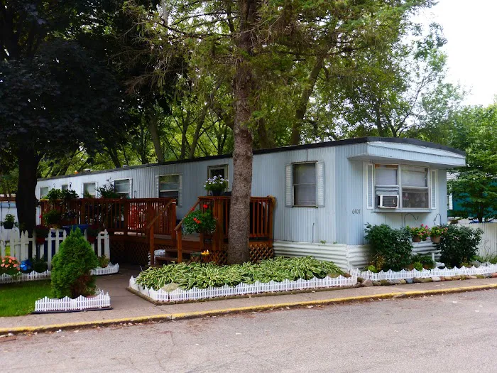 Twenty-Nine Pines Manufactured Home Community Picture 2