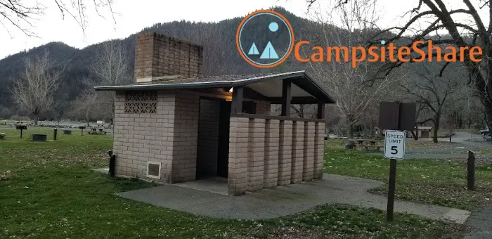 Middle Creek Campground Picture 2
