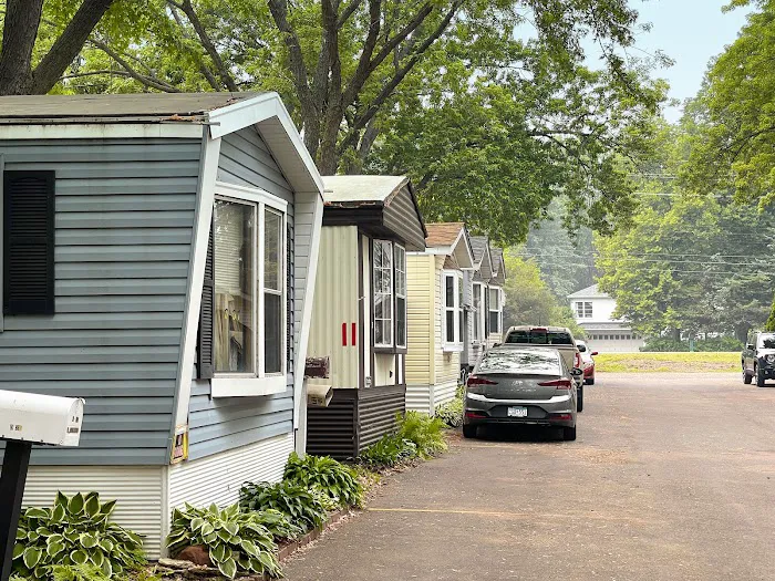 Thirty-Twenty Estates Picture 4