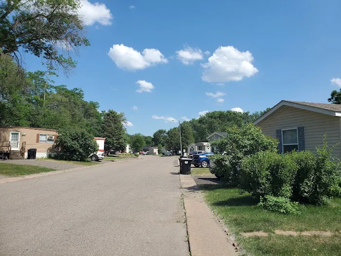 Five Star Mobile Estates Picture 4