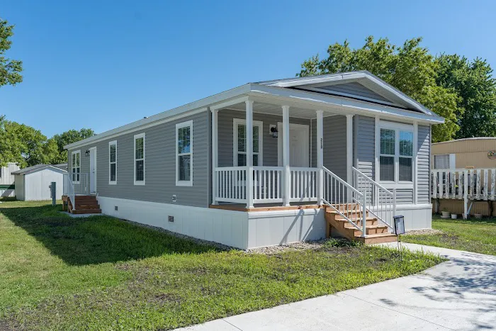 Camelot Estates Mobile Home Community Picture 3