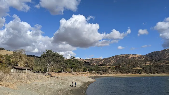 Lake Del Valle Family Campground Picture 1