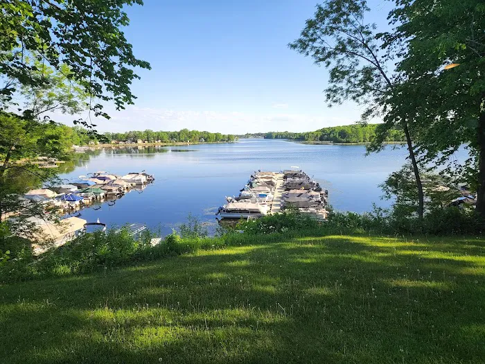 Whispering Bay Resort Picture 1