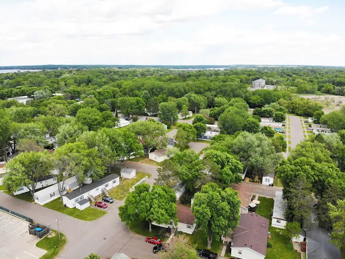 Woodlund Mobile Home Park Picture 1