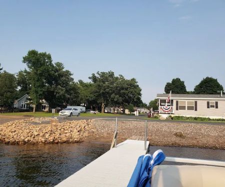 Lakeshore Terrace Manufactured Home Community