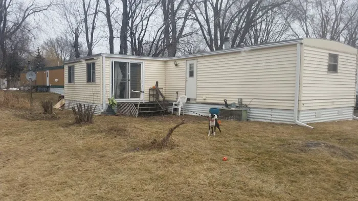 Arden Manor Picture 2