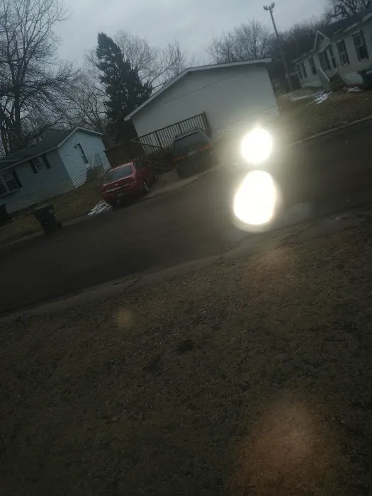 Arden Manor Picture 6