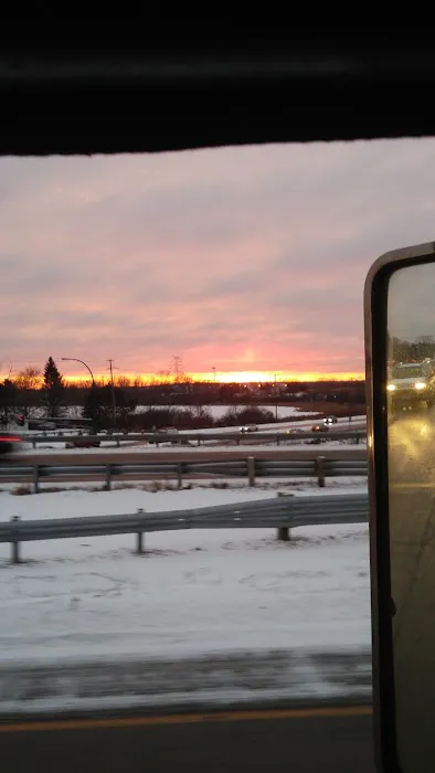 Arden Manor Picture 5