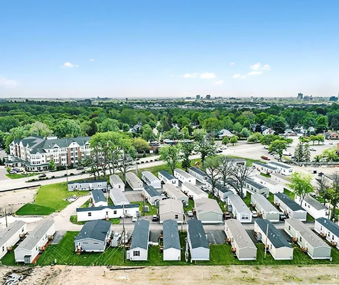 Urban Grove Park Picture 2