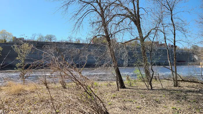 Hilltop Manufactured Home Community Picture 1