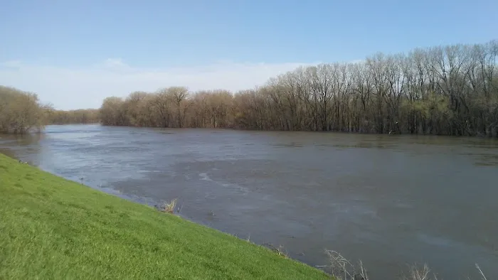 Mobile Manor Picture 1