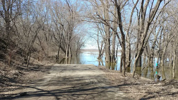 Wills Riverview Campground Picture 9